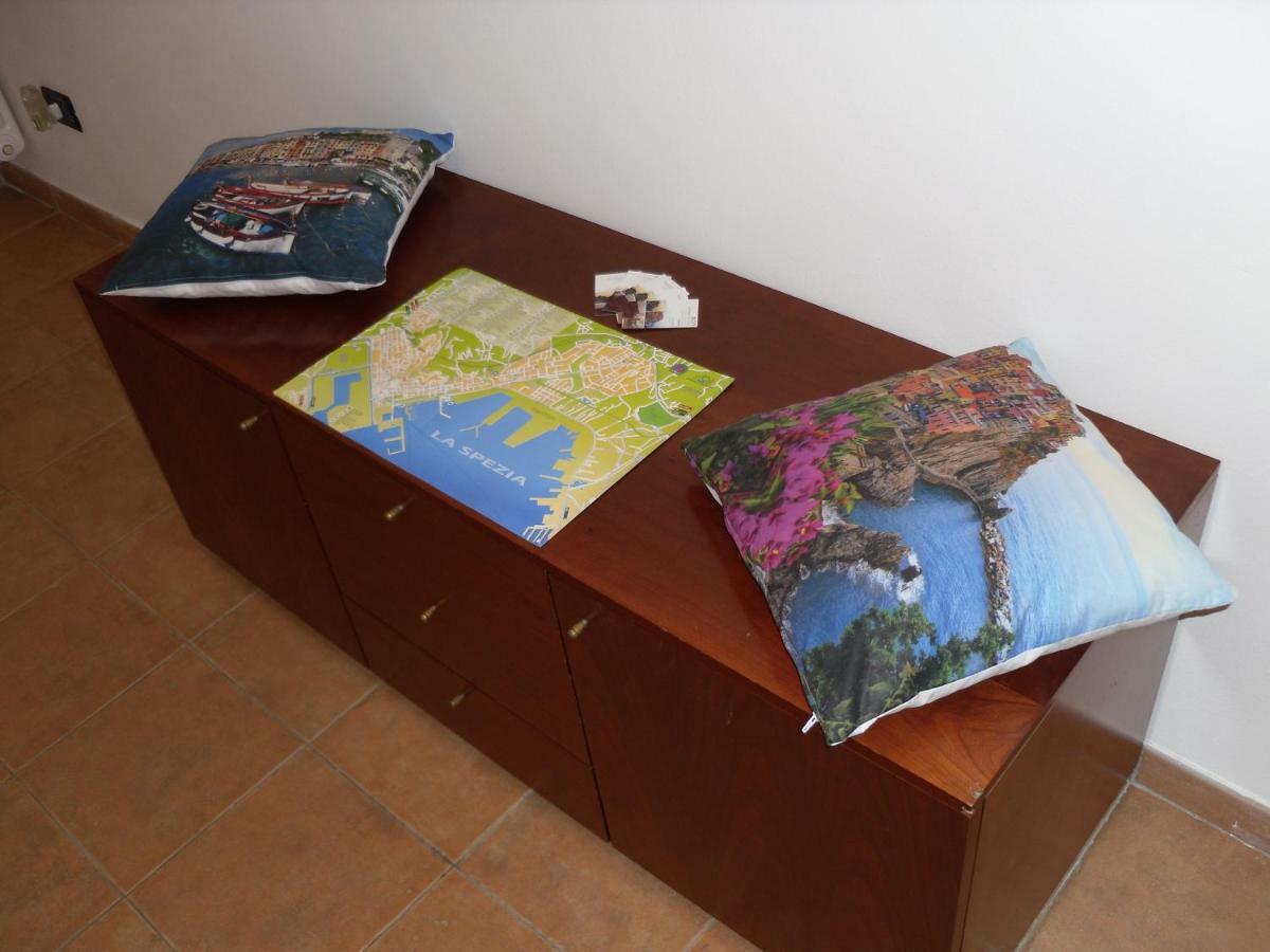 Apartment In The Green La Spezia Bagian luar foto